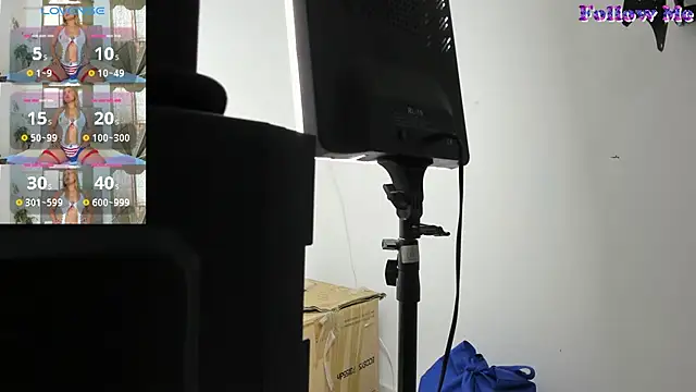 Snapshot of Lady_miss___ chatting on April 14, 12:11 pm Lady miss online show from April 14, 12:11 pm