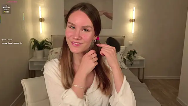 Snapshot of _Clare_Florence_ chatting on October 11, 1:42 pm  Clare Florence  online show from October 11, 1:42 pm