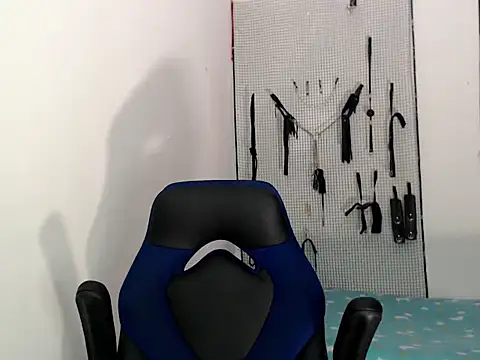 dylan apol0 online show from September 16, 6:47 am