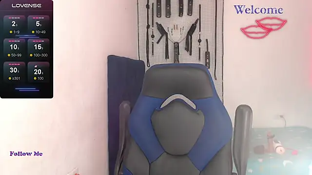 dylan apol0 online show from November 4, 6:12 am