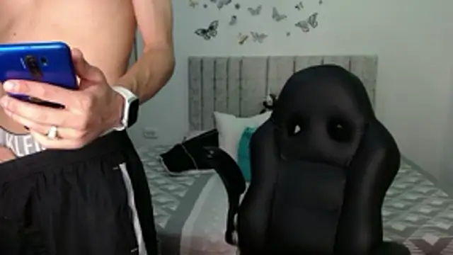 Ethanho0t online show from January 7, 9:01 am