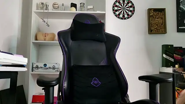 aaron nvk online show from March 21, 6:33 pm