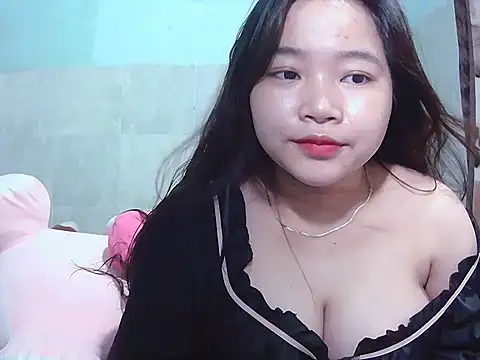 Snapshot of Lily3322 chatting on September 25, 4:54 pm Lily3322 online show from September 25, 4:54 pm