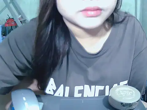 Snapshot of Lily3322 chatting on February 27, 1:16 am Lily3322 online show from February 27, 1:16 am