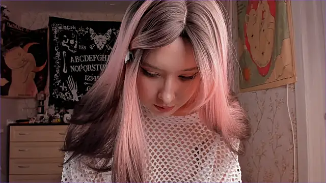 CutiePatoootie online show from December 14, 7:18 pm