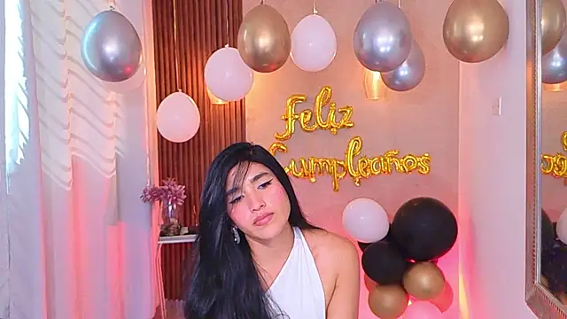 Snapshot of Lia_Mar_ chatting on June 25, 7:07 pm Lia Mar online show from June 25, 7:07 pm