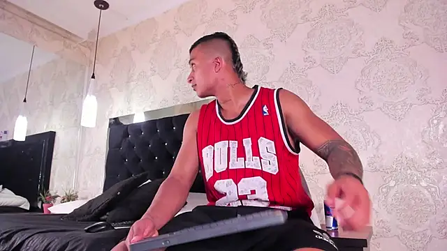 ThiagoBlaze online show from September 30, 11:43 pm