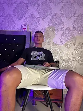 ThiagoBlaze online show from February 2, 12:26 pm