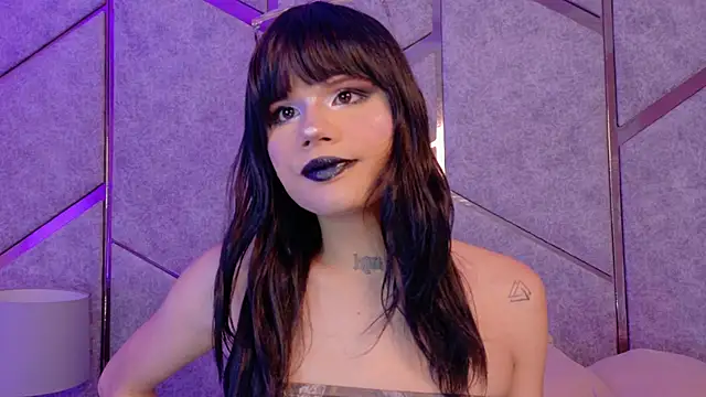 Snapshot of NATASHAA_WINZ chatting on June 12, 8:35 am NATASHAA WINZ online show from June 12, 8:35 am