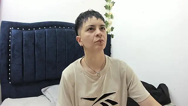  Hannah Hot online show from November 27, 1:40 am