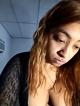 shanell saenz online show from February 4, 1:44 am