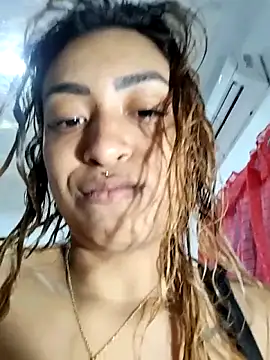 Snapshot of shanell_saenz chatting on May 21, 1:23 am shanell saenz online show from May 21, 1:23 am