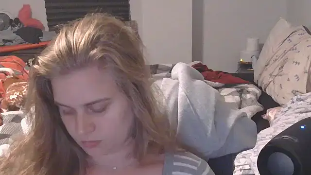 Sexyblonde12344 online show from September 13, 3:12 pm