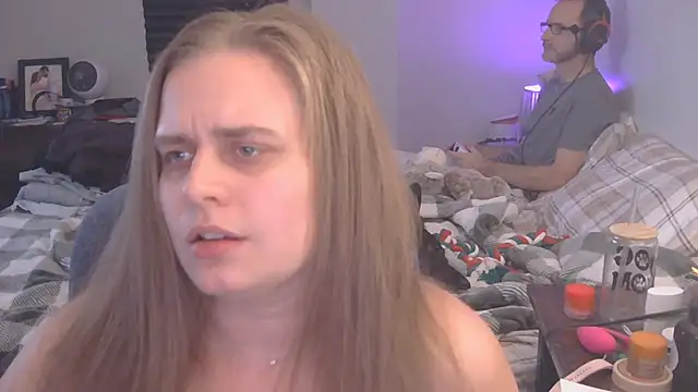 Sexyblonde12344 online show from November 7, 11:38 pm