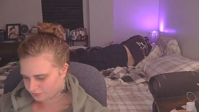 Sexyblonde12344 online show from November 30, 12:58 am