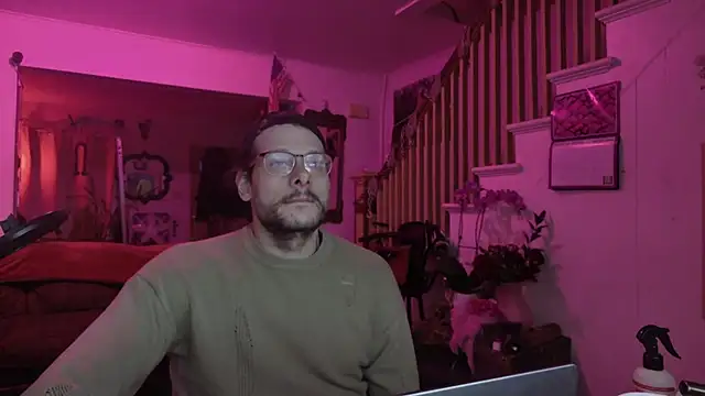 MasterDaddyCool online show from March 22, 7:01 am