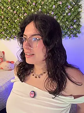 Katheerine online show from December 21, 1:35 am