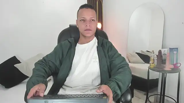 Ricky Owens1 online show from September 12, 1:11 pm