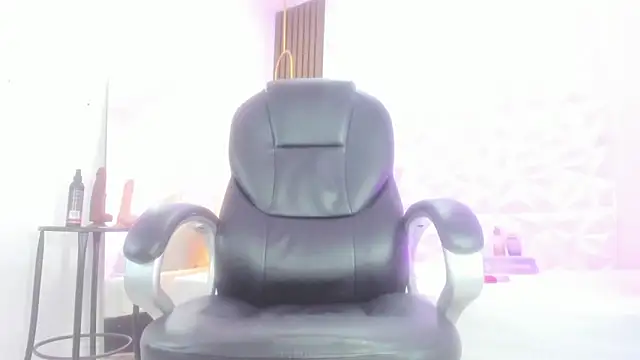 Ricky Owens1 online show from October 11, 1:20 pm