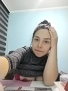 Mamii Dolcee online show from January 18, 4:49 am