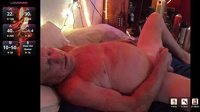 Pussyeat2please online show from May 5, 3:14 am