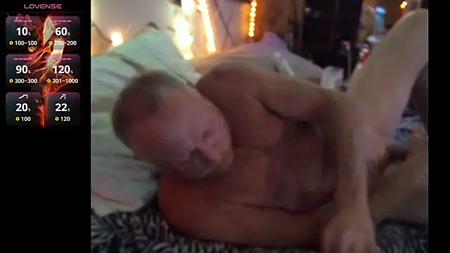 Pussyeat2please online show from June 24, 8:35 am