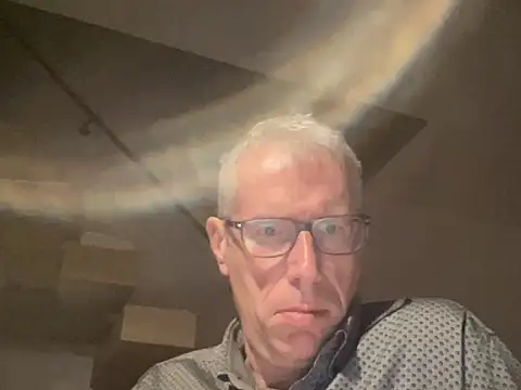 Snapshot of choupipat1 chatting on October 3, 4:20 am choupipat1 online show from October 3, 4:20 am