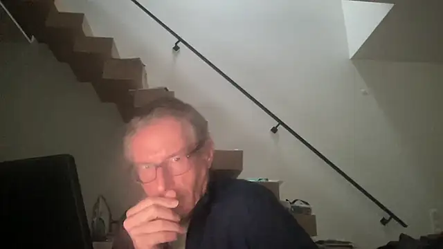 choupipat1 online show from December 1, 2:22 pm