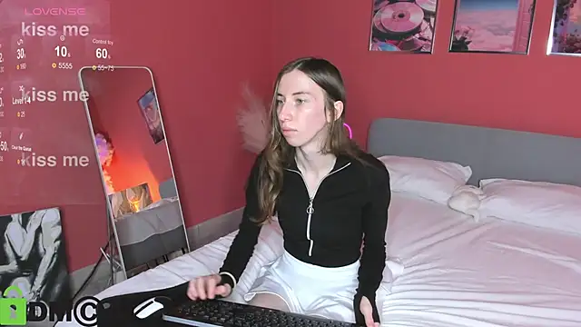 Lisbeth  Salander online show from September 15, 2:44 am