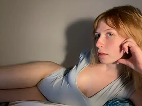 Snapshot of Lisa-5329 chatting on November 6, 3:57 pm Lisa-5329 online show from November 6, 3:57 pm