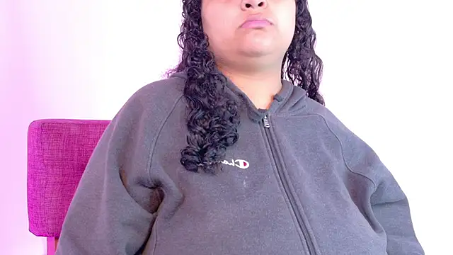 KITY HILL online show from January 19, 3:32 am