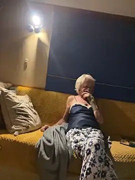 ladyboatlady online show from September 13, 7:46 pm