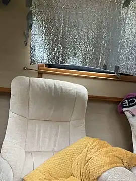 ladyboatlady online show from April 1, 8:04 am