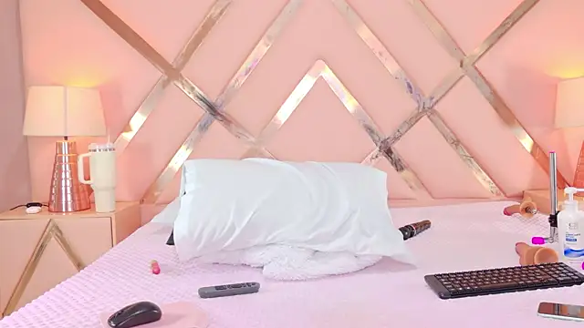 SamantaKane online show from June 5, 6:52 am
