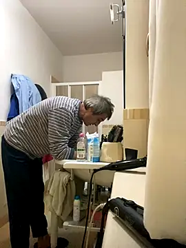 sasatimido online show from November 24, 5:18 am