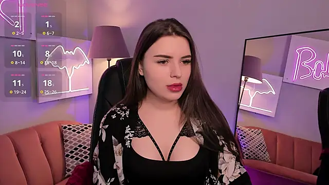 AliceLiador online show from February 15, 7:05 am