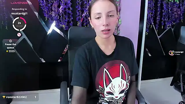 paula miler1 online show from December 17, 2:23 pm