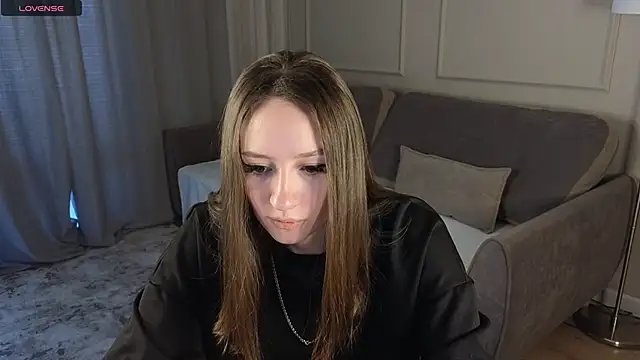 cutienaughtygirl online show from September 18, 8:16 am