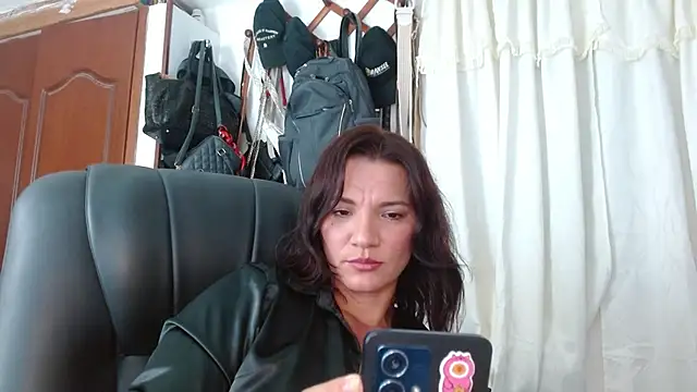 Snapshot of BriggiteSkyAngels chatting on October 10, 1:37 am BriggiteSkyAngels online show from October 10, 1:37 am