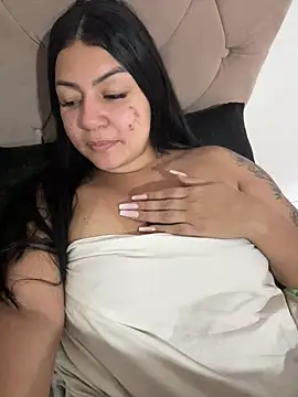 Snapshot of julianamascarada chatting on September 19, 5:35 pm julianamascarada online show from September 19, 5:35 pm