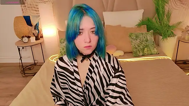 Ketrin Jones online show from April 25, 7:11 am