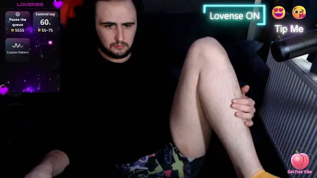 cjhouse96 online show from October 27, 12:42 pm