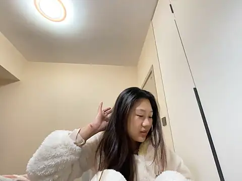 xena0501 online show from November 18, 3:05 pm