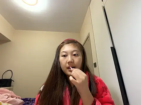 xena0501 online show from February 1, 8:46 am