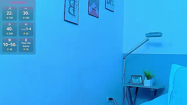 cutepetitee online show from November 20, 8:08 pm