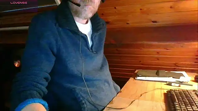 Snapshot of Vrenico-SC chatting on October 24, 4:25 pm Vrenico-SC online show from October 24, 4:25 pm