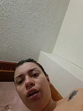 AmaiaSalvatore online show from March 15, 8:37 pm