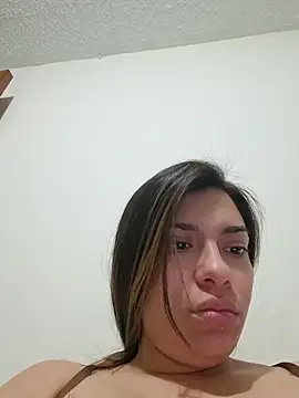 AmaiaSalvatore online show from March 19, 12:03 am