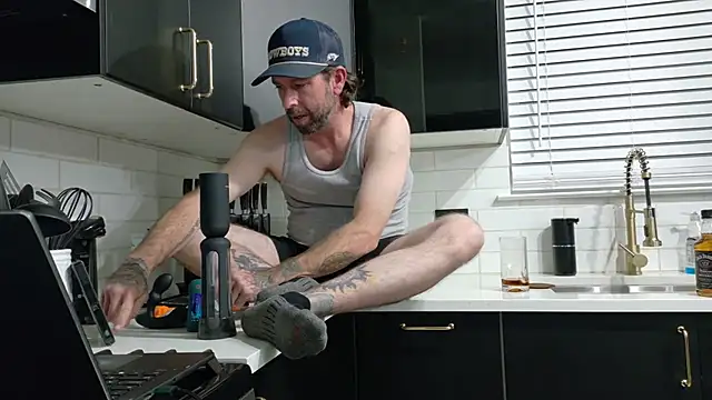 danoo84 online show from November 11, 3:39 am