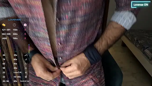 mlove902 online show from April 15, 9:38 am